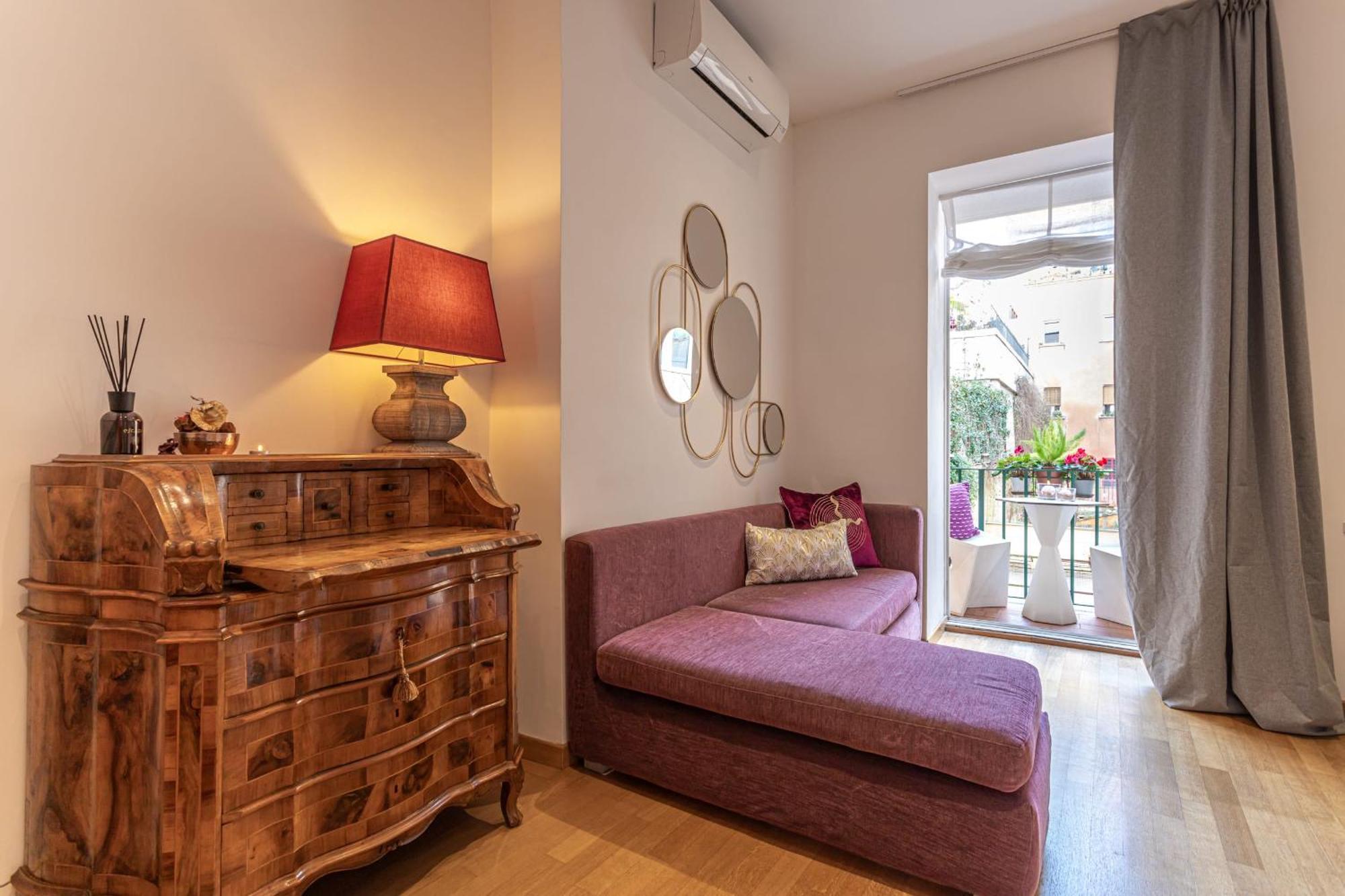 Colosseum Oasis Apartment